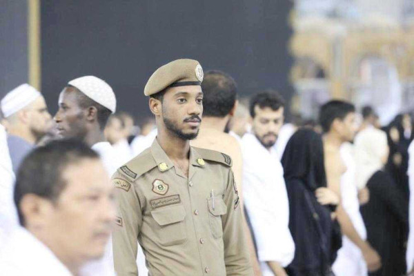Policeman who assisted pilgrim had no idea he was being filmed